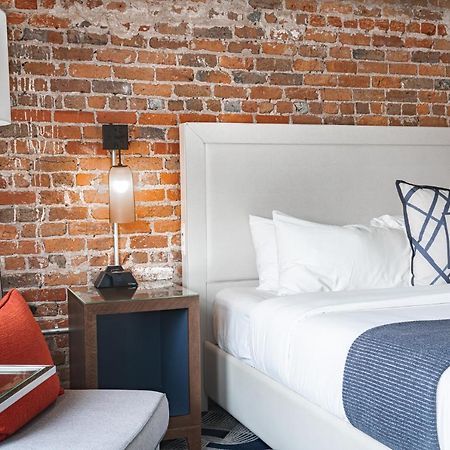 The Bristol Hotel Екстериор снимка