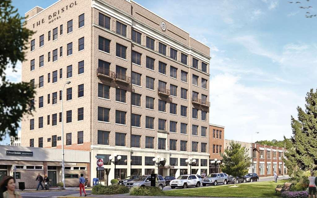 The Bristol Hotel Екстериор снимка
