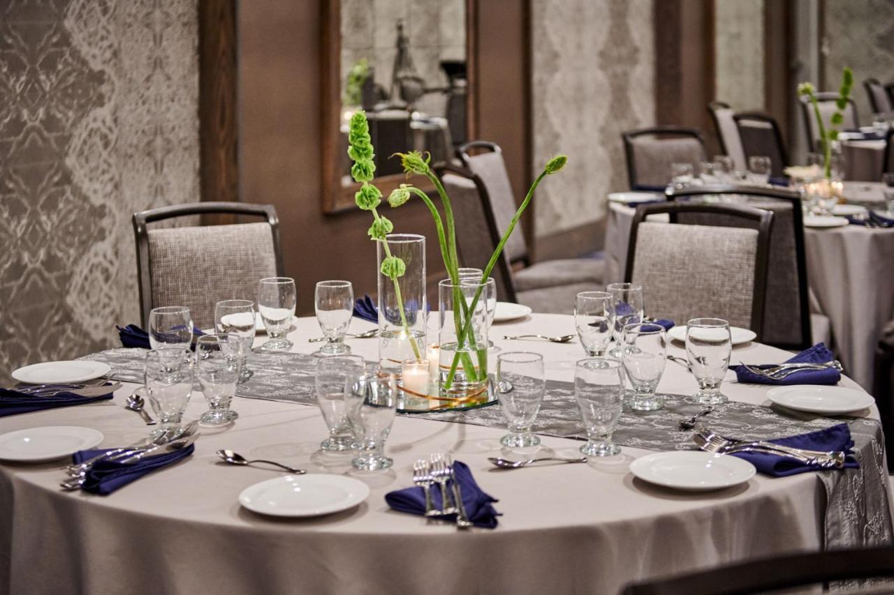 The Bristol Hotel Екстериор снимка