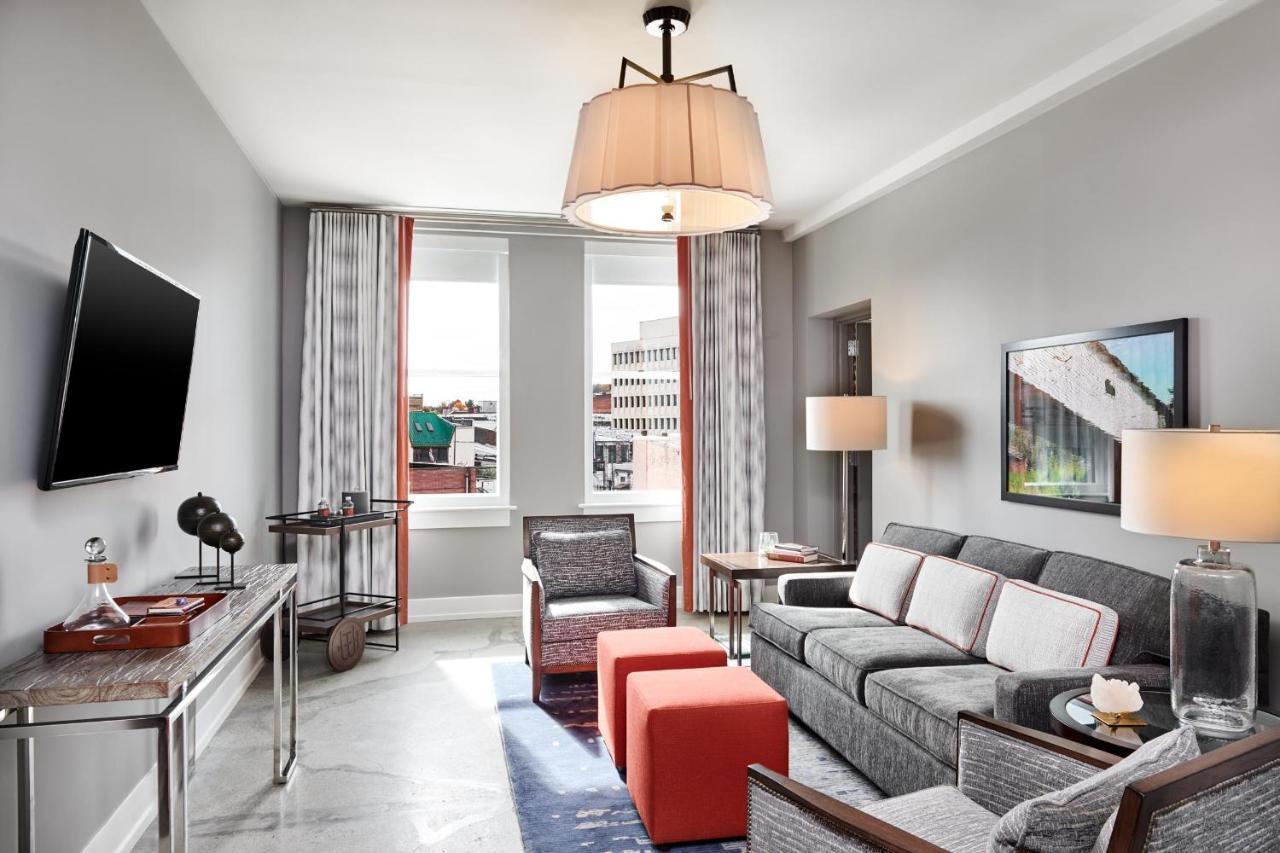 The Bristol Hotel Екстериор снимка